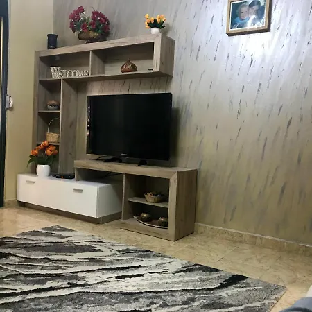 Rebi Beach Apartament