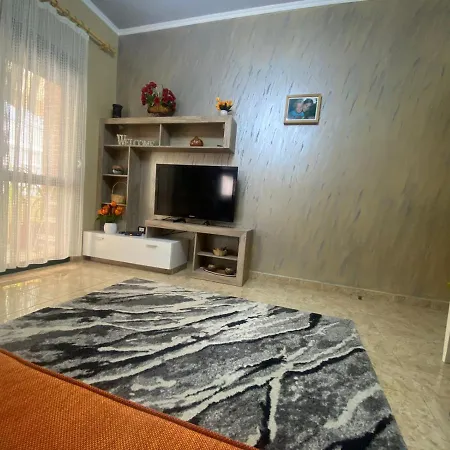 Daire Rebi Beach Apartament Golem (Tirana)