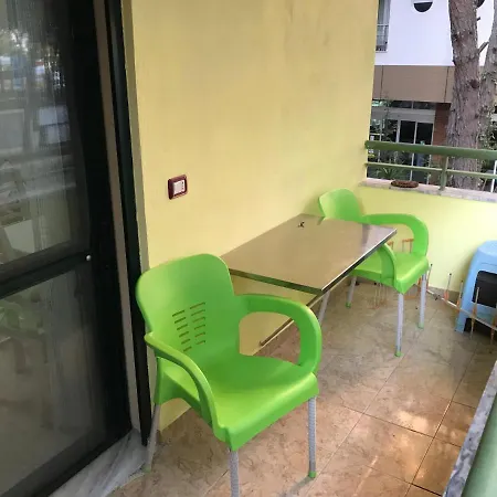 Rebi Beach Apartament * Golem (Tirana)